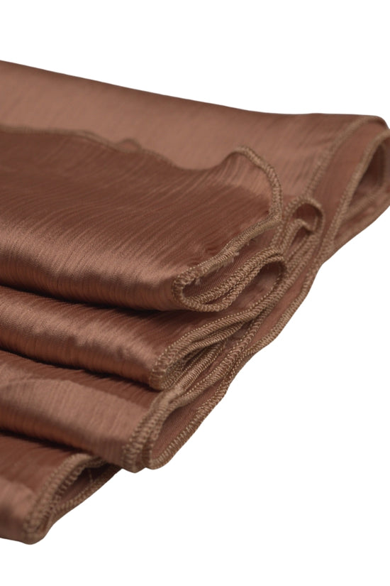 Elanor Silk